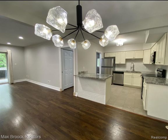 1111 N Old Woodward Avenue 1, Birmingham, MI 48009