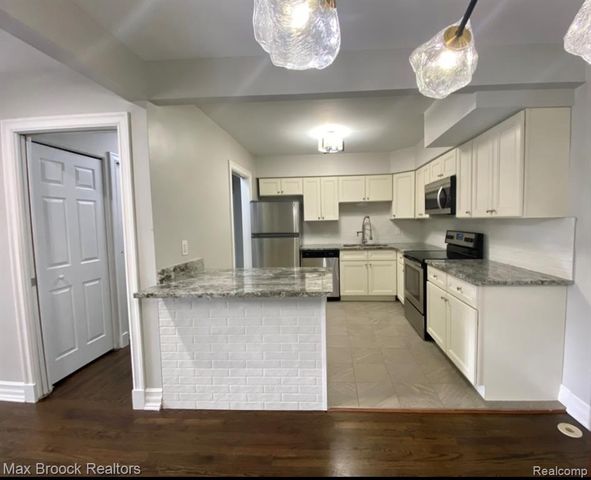 1111 N Old Woodward Avenue 1, Birmingham, MI 48009