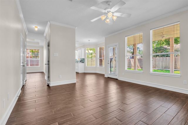 900 Melanie Park, Conroe, TX 77304
