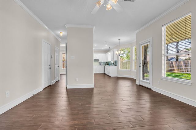 900 Melanie Park, Conroe, TX 77304