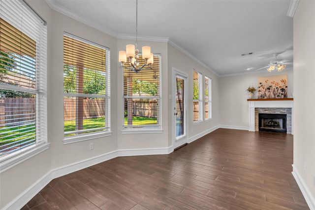 900 Melanie Park, Conroe, TX 77304