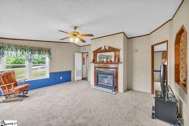 90 E Stagecoach Road, Cross Hill, SC 29332