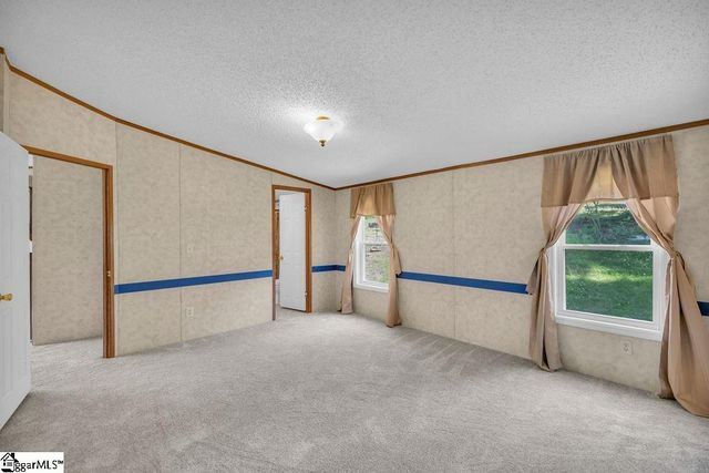 90 E Stagecoach Road, Cross Hill, SC 29332