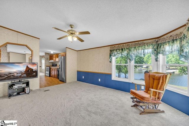 90 E Stagecoach Road, Cross Hill, SC 29332