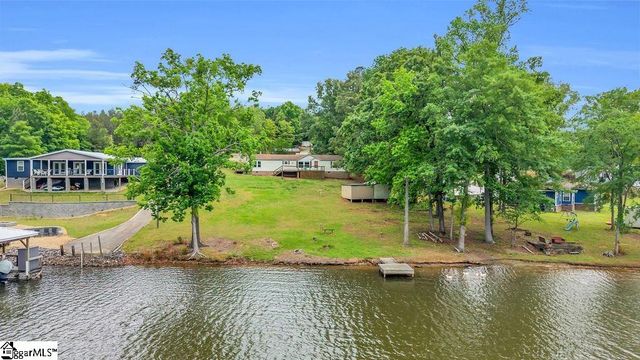 90 E Stagecoach Road, Cross Hill, SC 29332