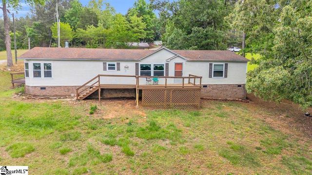 90 E Stagecoach Road, Cross Hill, SC 29332