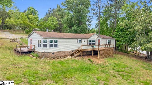 90 E Stagecoach Road, Cross Hill, SC 29332