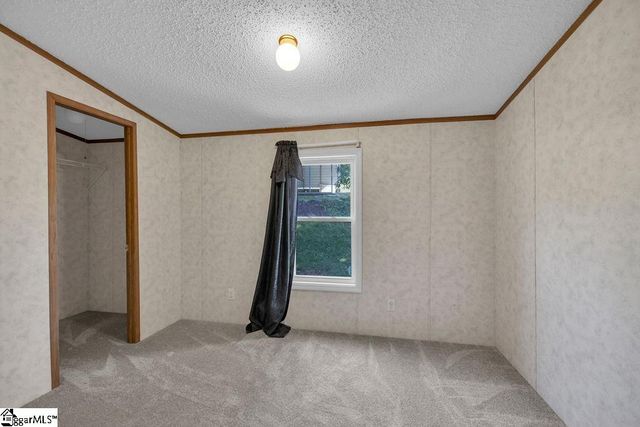 90 E Stagecoach Road, Cross Hill, SC 29332