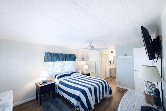 646 FAIRMOUNT DRIVE, North Port, FL 34287