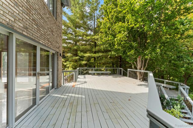 34062 Lyncroft Street, Farmington, MI 48331