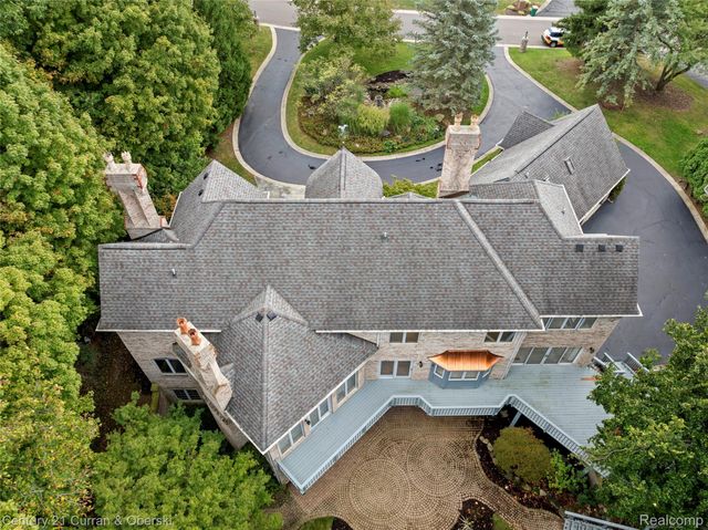 34062 Lyncroft Street, Farmington, MI 48331