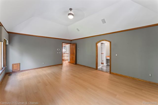 34062 Lyncroft Street, Farmington, MI 48331