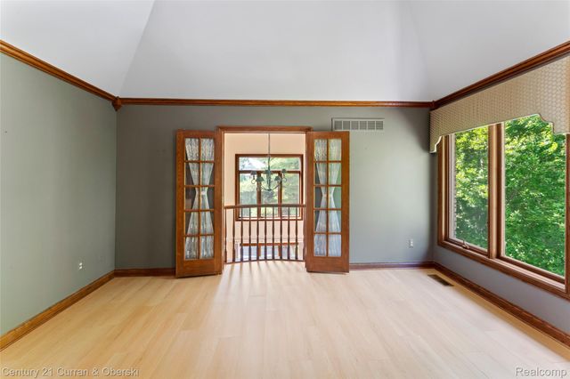 34062 Lyncroft Street, Farmington, MI 48331