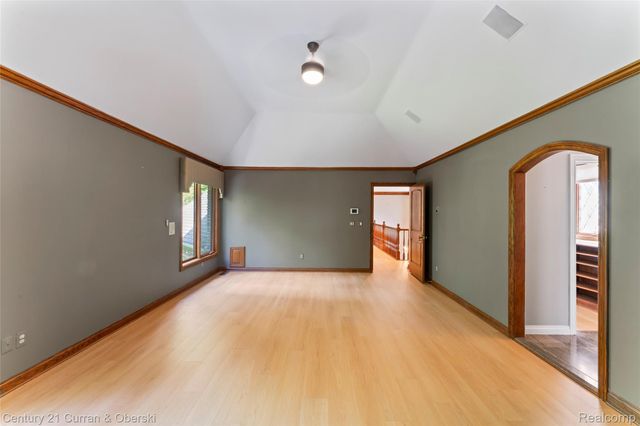 34062 Lyncroft Street, Farmington, MI 48331