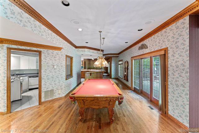 34062 Lyncroft Street, Farmington, MI 48331