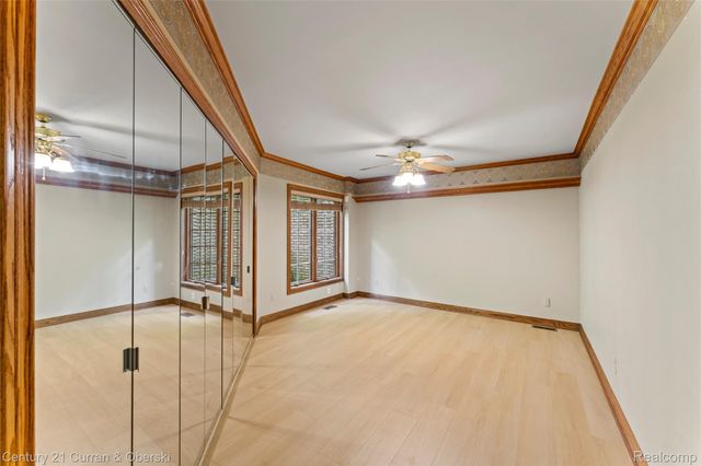 34062 Lyncroft Street, Farmington, MI 48331
