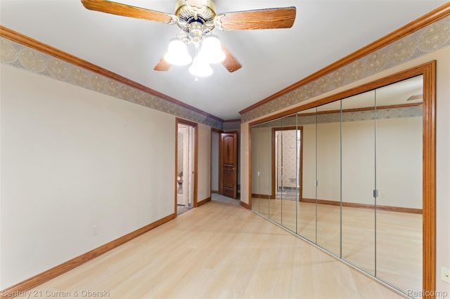 34062 Lyncroft Street, Farmington, MI 48331