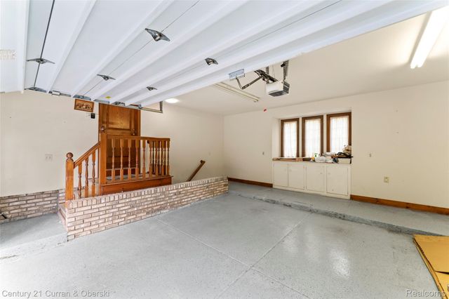 34062 Lyncroft Street, Farmington, MI 48331
