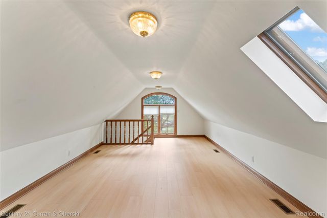 34062 Lyncroft Street, Farmington, MI 48331