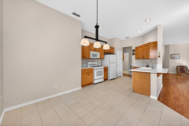 3111 NW Clarkson Dr, Rocklin, CA 95765