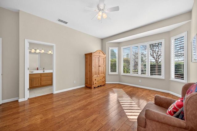 3111 NW Clarkson Dr, Rocklin, CA 95765