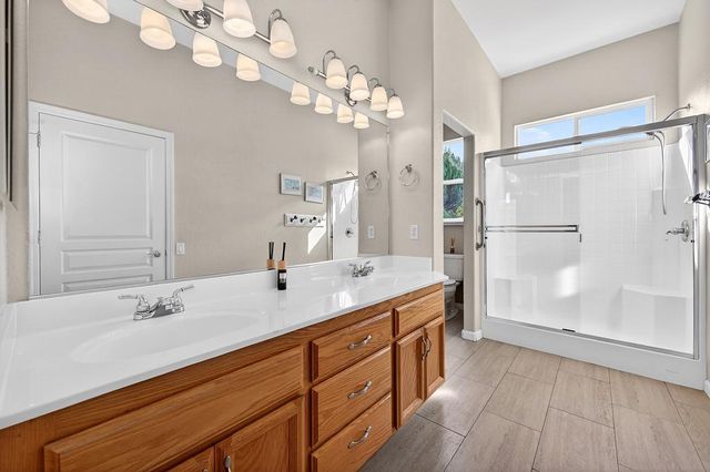 3111 NW Clarkson Dr, Rocklin, CA 95765