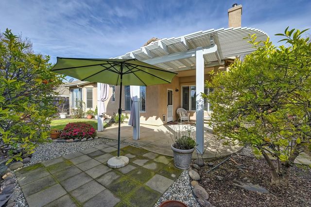 3111 NW Clarkson Dr, Rocklin, CA 95765