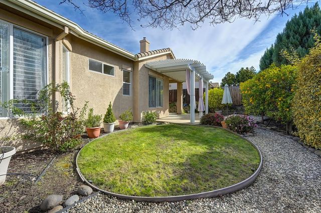 3111 NW Clarkson Dr, Rocklin, CA 95765