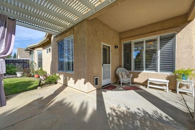 3111 NW Clarkson Dr, Rocklin, CA 95765