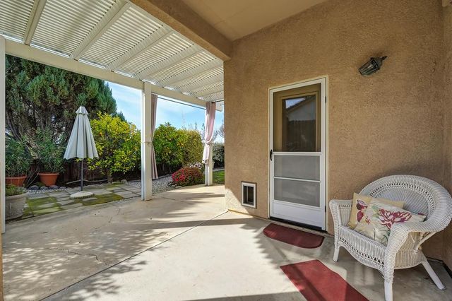 3111 NW Clarkson Dr, Rocklin, CA 95765