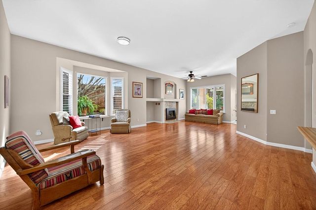 3111 NW Clarkson Dr, Rocklin, CA 95765