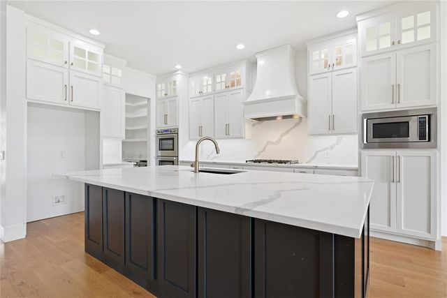 3116 Basanova Drive, Edmond, OK 73034