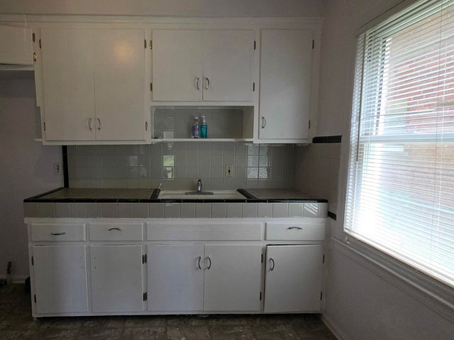12618 W Outer Drive W, Detroit City, MI 48223