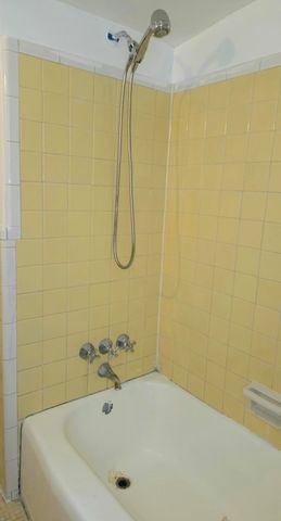 12618 W Outer Drive W, Detroit City, MI 48223