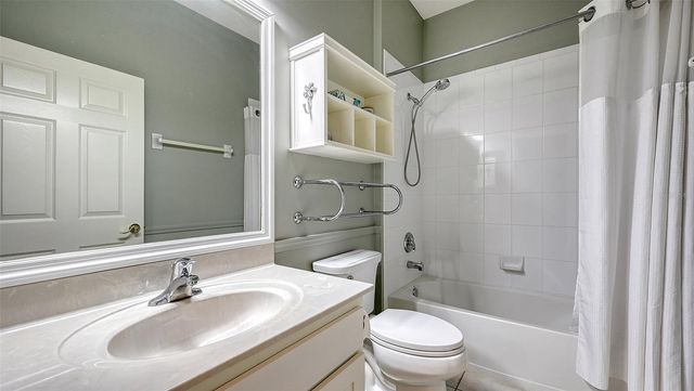 4451 KARIBA LAKE TERRACE, Sarasota, FL 34243