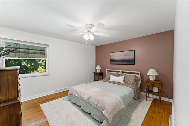 1040 Cork Dr, Bethel Park, PA 15102