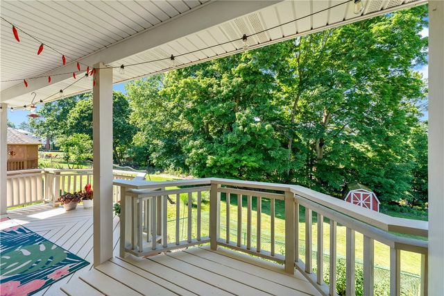 1040 Cork Dr, Bethel Park, PA 15102