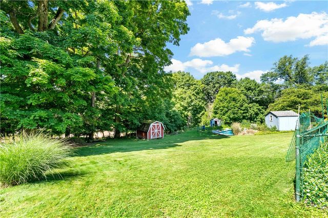 1040 Cork Dr, Bethel Park, PA 15102