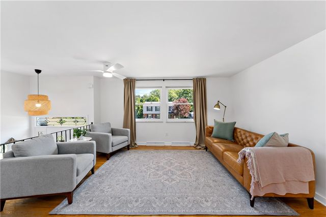 1040 Cork Dr, Bethel Park, PA 15102