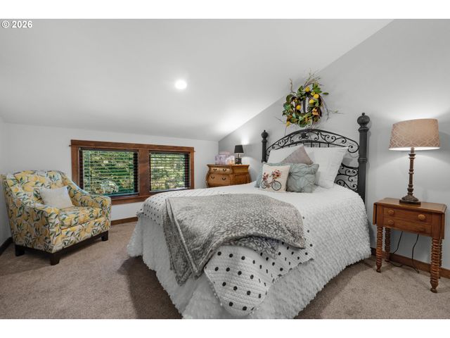 1024 Sw PINE Dr, Warrenton, OR 97146