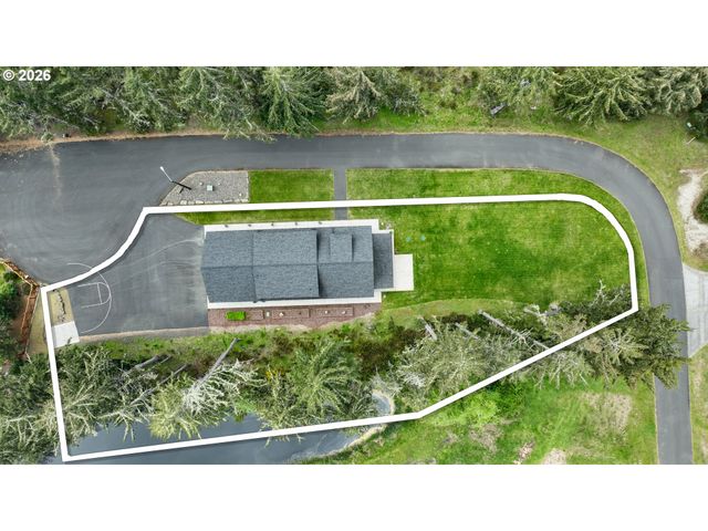 1024 Sw PINE Dr, Warrenton, OR 97146