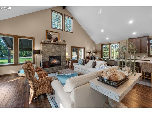 1024 Sw PINE Dr, Warrenton, OR 97146