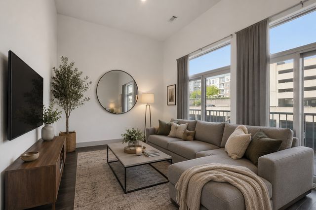 2407 8th Ave S Apt 206, Nashville, TN 37204