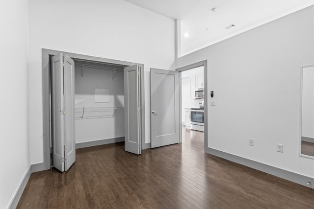 2407 8th Ave S Apt 206, Nashville, TN 37204