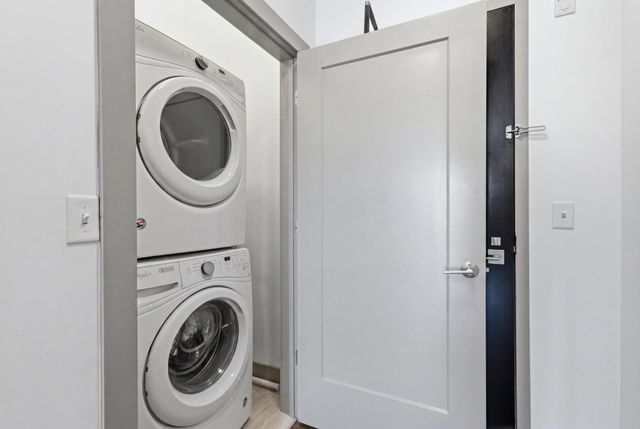 2407 8th Ave S Apt 206, Nashville, TN 37204