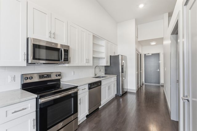 2407 8th Ave S Apt 206, Nashville, TN 37204