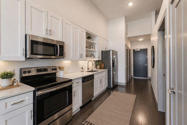 2407 8th Ave S Apt 206, Nashville, TN 37204