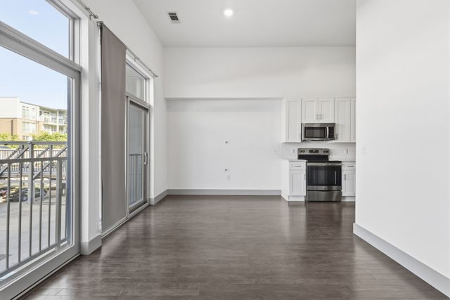 2407 8th Ave S Apt 206, Nashville, TN 37204