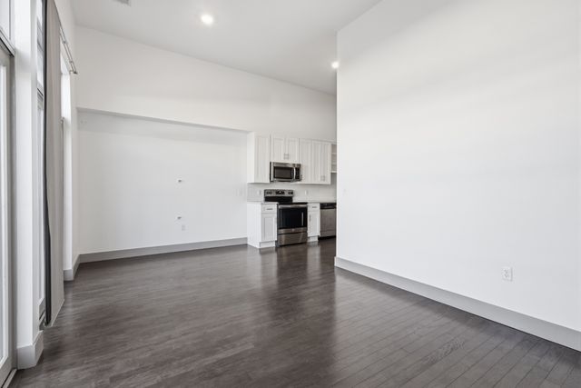 2407 8th Ave S Apt 206, Nashville, TN 37204