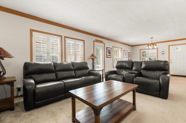 16 Skyview Drive, Brockton, MA 02301